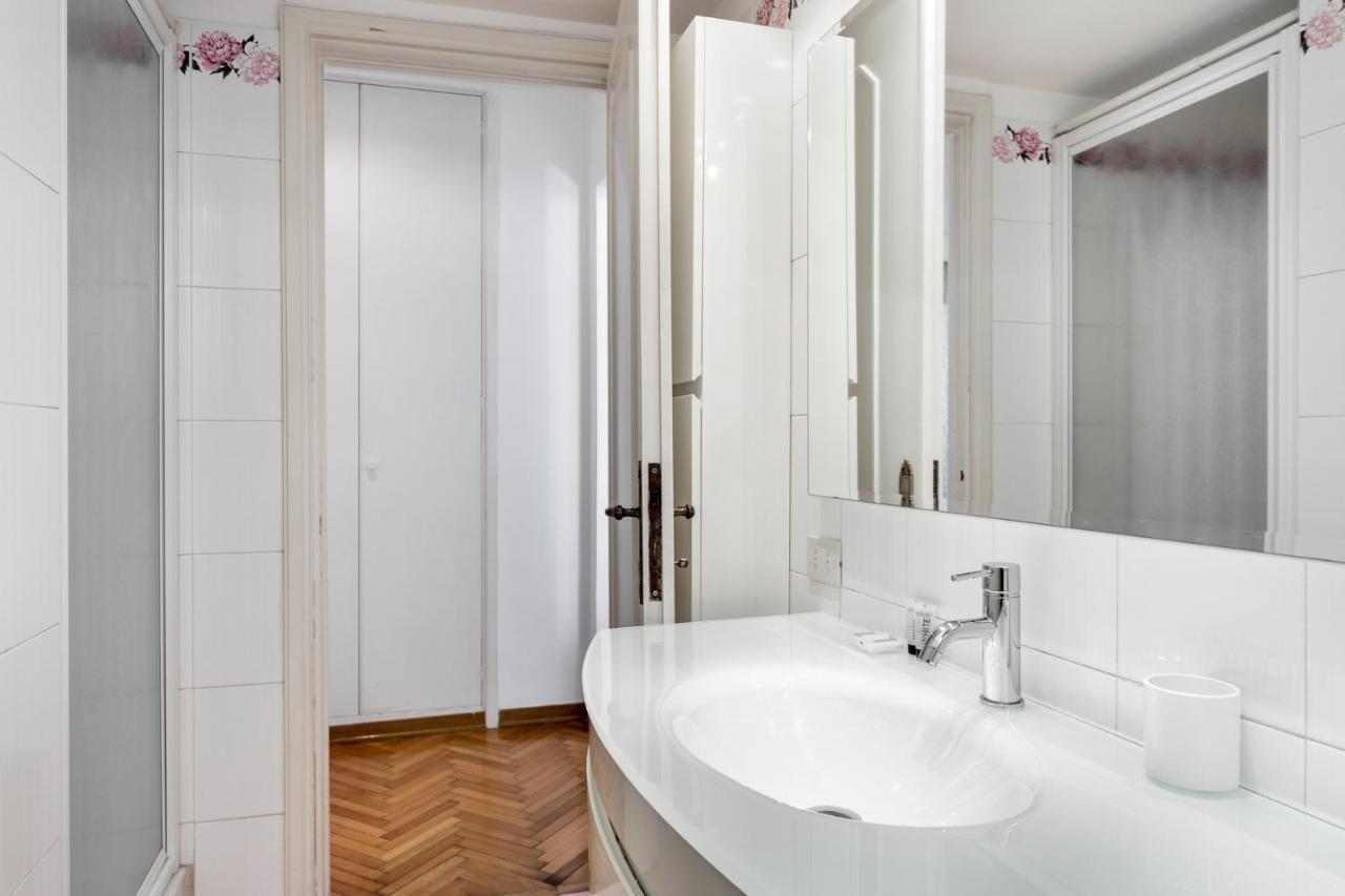 Sunny Flat Near Villa Borghese Rome Exterior photo